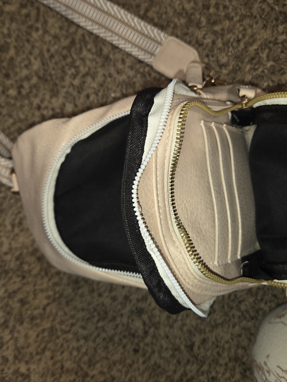 Beige Leather Crossbody Belt Bag with Adjustable Strap - Picture 2 of 3